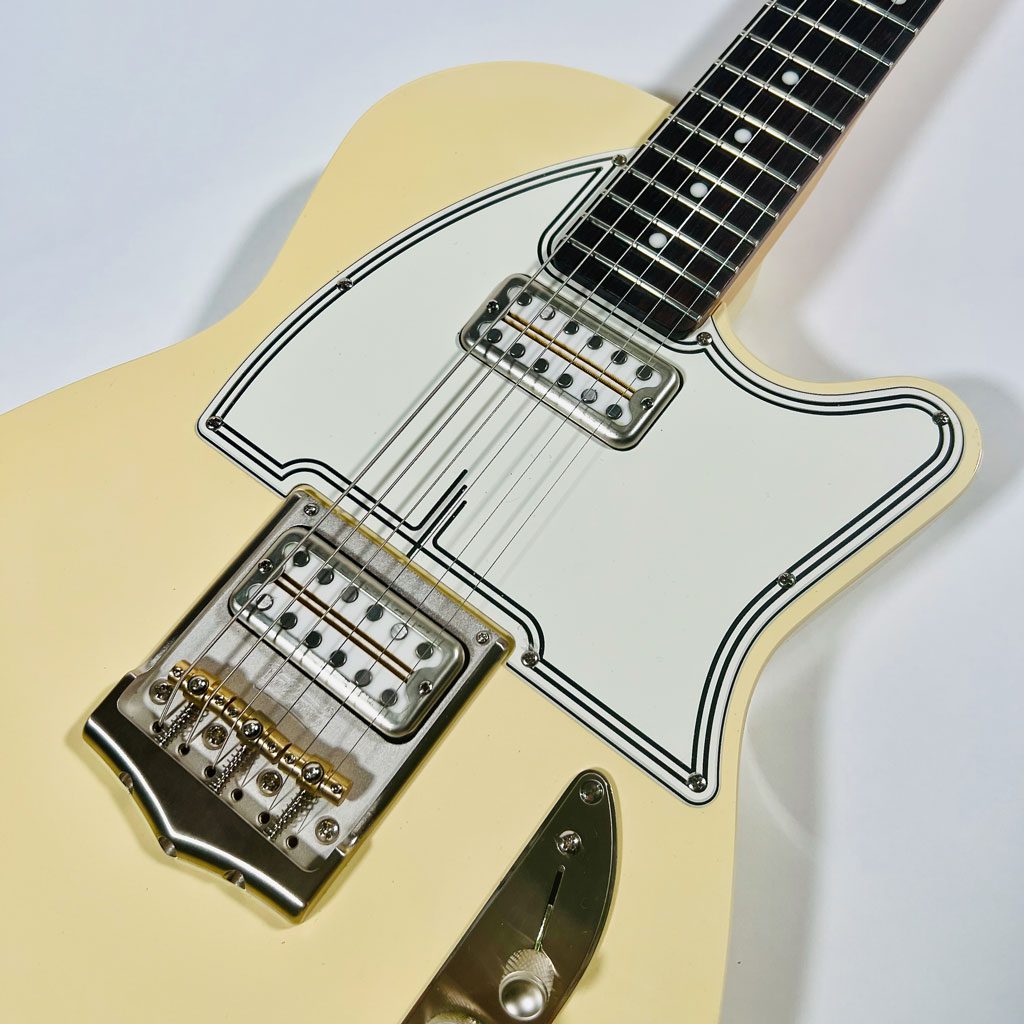 Vintage White B-Classic One | Belltone Guitars